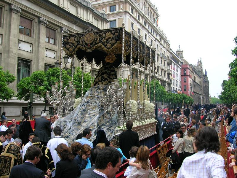 Carrera oficial de Semana Santa en Sevilla